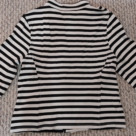♤Kate Spade♤ Black & White Striped Jacket with Gold Hardware, girls size 10 - Picture 6 of 6
